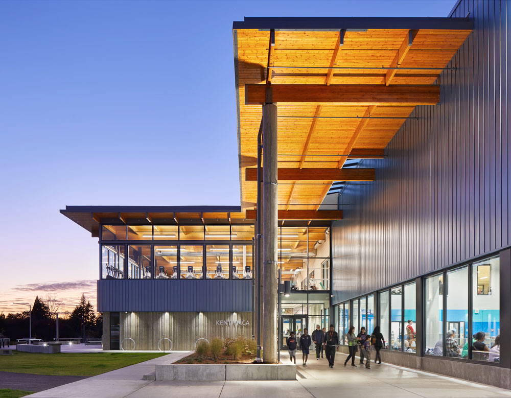 YMCA_03_exterior-walkway